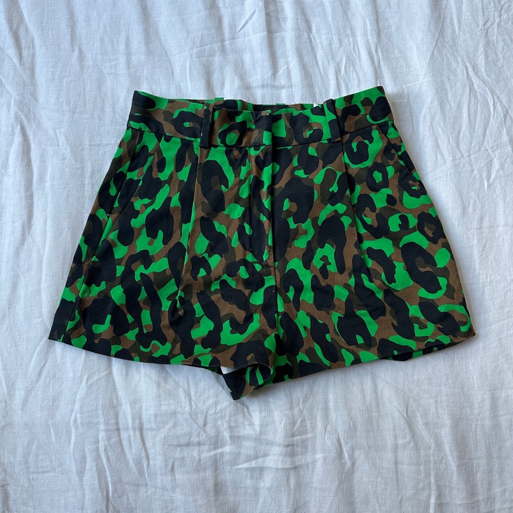 Runway Versace Spring 2016 Camo Shorts